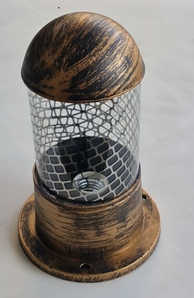 კედლის სანათი ბადით პირდაპირი სამაგრით XF02/1, LAWN(ოქროსფერი)