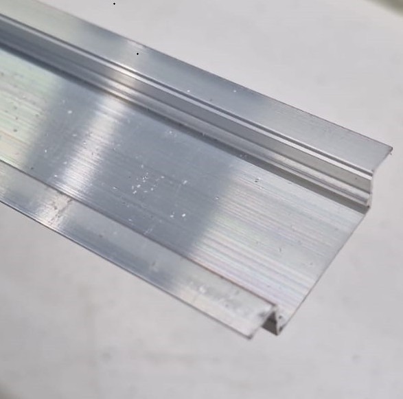 ლენტური განათების პროფილი; ვერცხლისფერი;BSMG-1  3 მეტრიx2,8სმ/ცალი