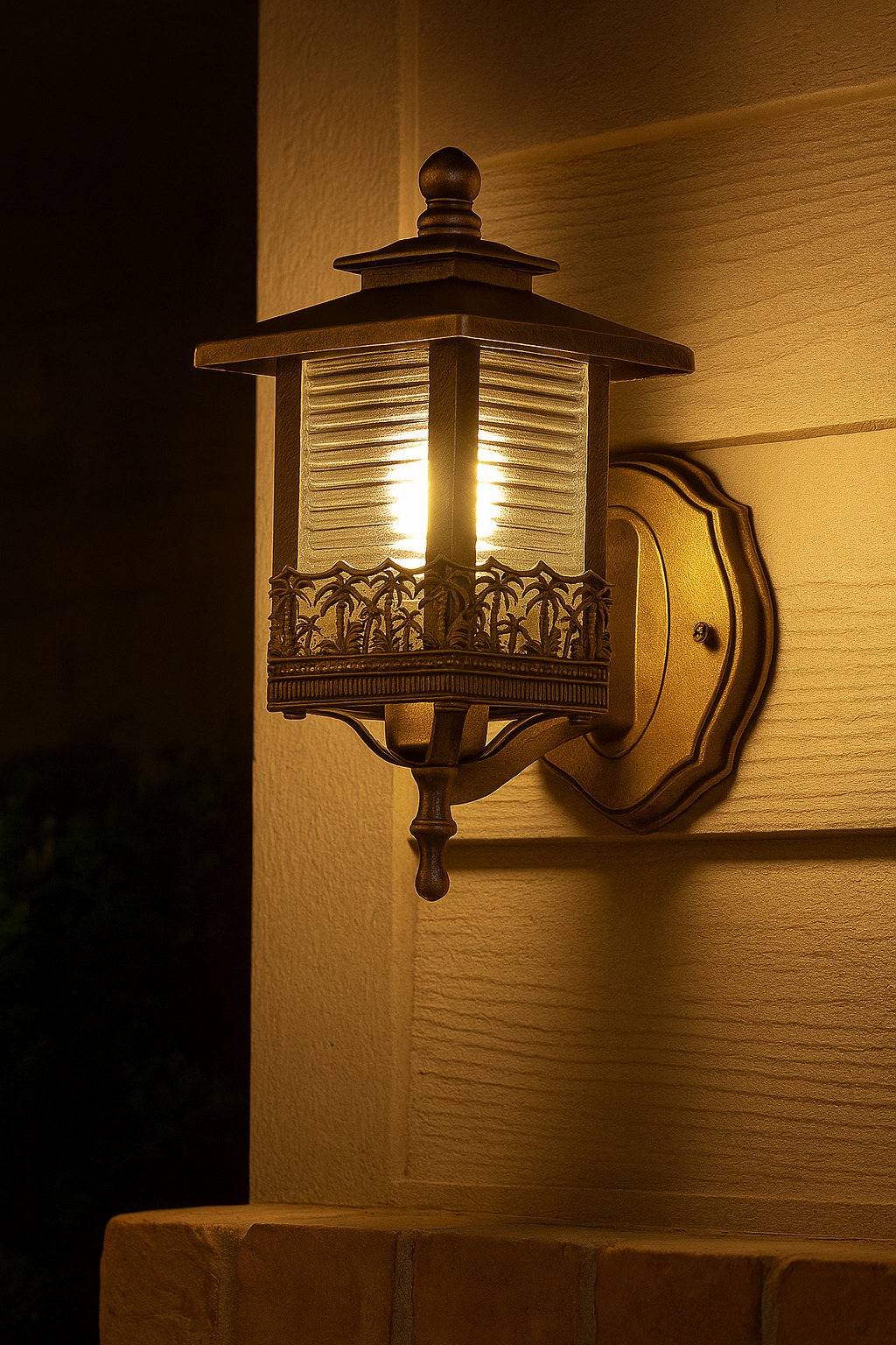 კედლის ლამპიონი  10-13 BK (ოქროსფერი) 16,5სმX16.5სმX20სმ