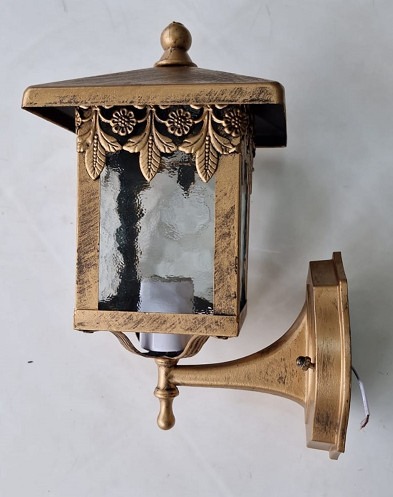 კედლის ლამპიონი  10-11 BK (ოქროსფერი) 16,5სმX16.5სმX20სმ