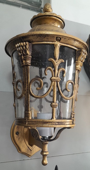 კედლის ლამპიონი  10-7 BK (ოქროსფერი) 98X20X46.5