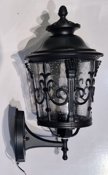 კედლის ლამპიონი  10-7 BL (შავი) 98X20X46.5
